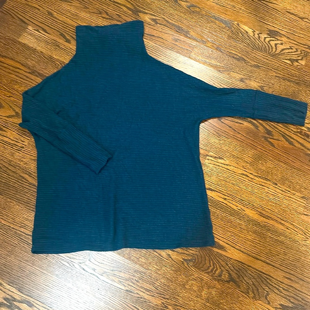 We the Free slouchy turtleneck tunic sweater - Medium